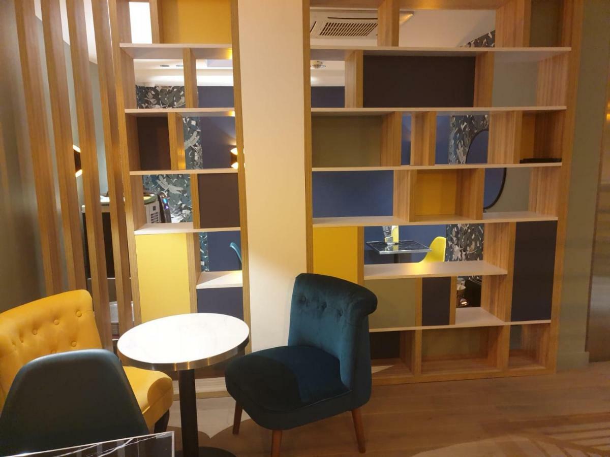 Panam Gambetta- Place Gambetta-mairie De Gambetta Hotel Parijs