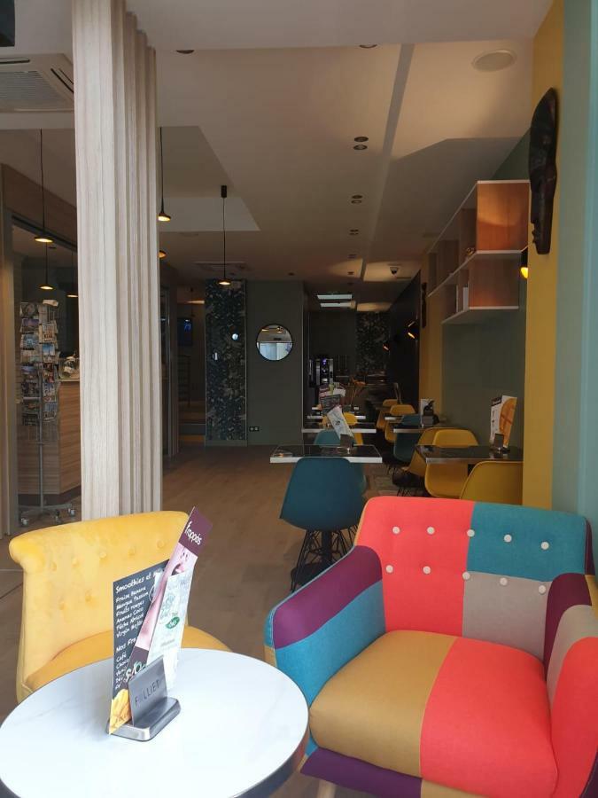 Panam - Place Gambetta-mairie De Gambetta